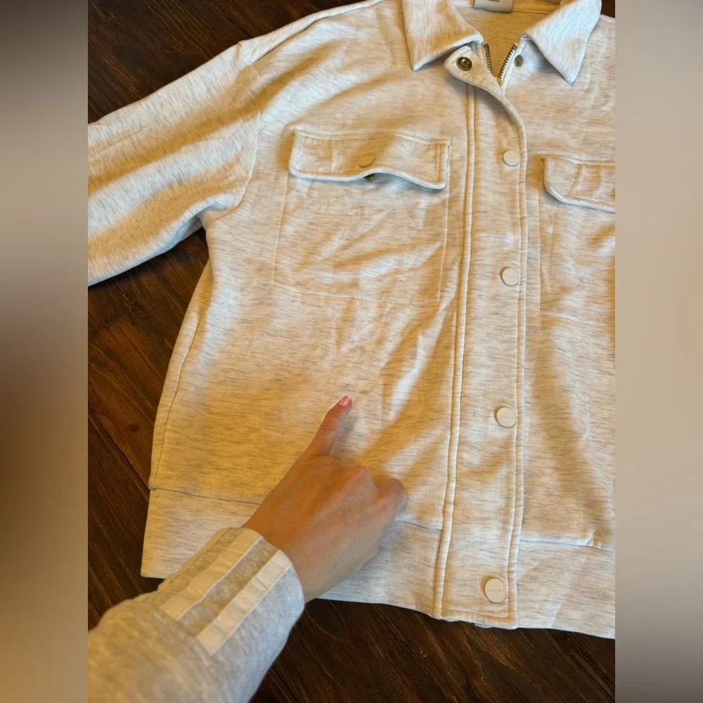 Varley- Double Soft Ivory Snap Down Longsleeve Elizabeth Jacket - Picture 3 of 7